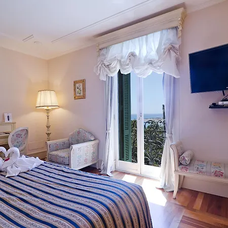 De Paris 4*