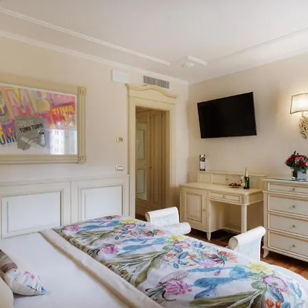 فندق دي باريس 4*