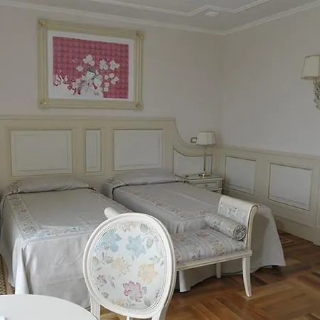 Hotel De Paris