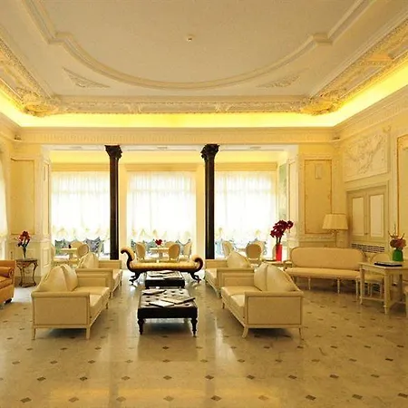 De Paris 4*