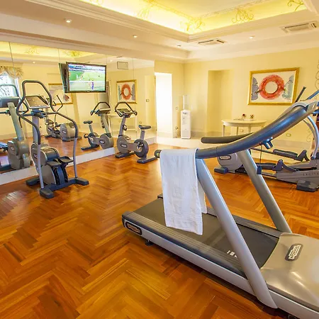Hotel De Paris 4*
