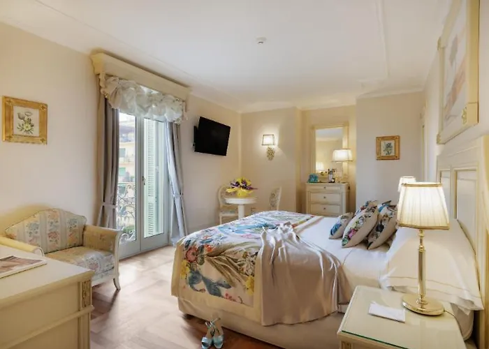 فندق دي باريس 4*