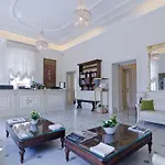 Hotel De Paris