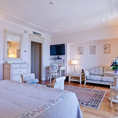 Hotel De Paris Sanremo