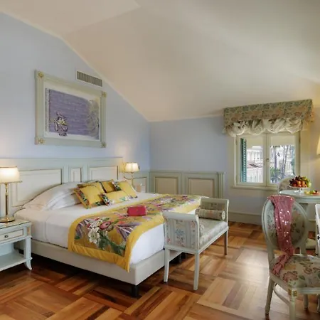 De Paris 4*