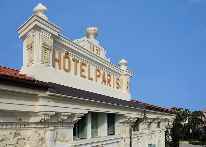 De Paris Hotel 4*